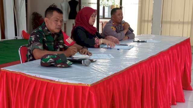 Camat Tempuran Bersama Danramil dan Kapolsek Kumpulkan Kades, Ada Apa?