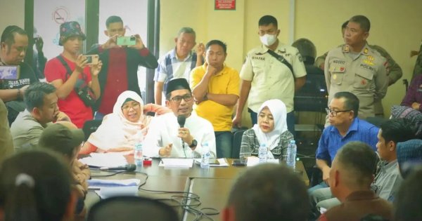 Dewan Terima Tuntutan PK5 Losari di Ruang Aspirasi Makassar