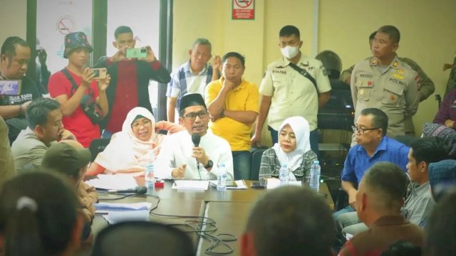 Dewan Terima Tuntutan PK5 Losari di Ruang Aspirasi Makassar