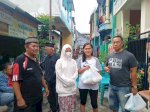 Perumda Parkir Makassar Raya Berbagi ke Warga Lorong di Bulan Suci