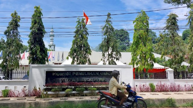 Kantor KPU Makassar. (Foto: dok HN)