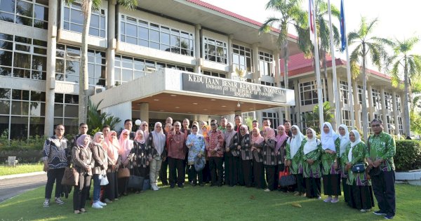 Diterima Dubes RI Untuk Singapura, Bunda PAUD Kota Makassar Bahas Pendidikan