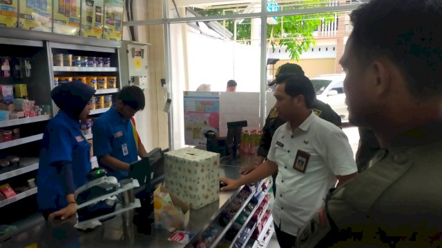 Alih Fungsi Hunian Menjadi Tempat Usaha, Distaru Makassar Segel Indomaret
