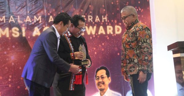 Dua Tokoh di Aceh Diganjar Penghargaan dari SMSI