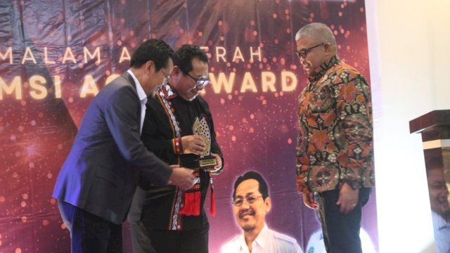 Dua Tokoh di Aceh Diganjar Penghargaan dari SMSI