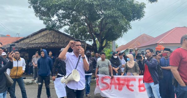 Lagi, Warga Geruduk BPN Wajo Tuntut Ganti Rugi Lahan Bendungan Paselloreng yang Diresmikan Jokowi Sejak 2021