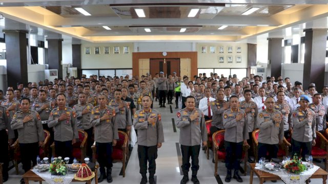 Kapolda Sulsel: Jangan Pernah Berhenti Berbuat Kebaikan