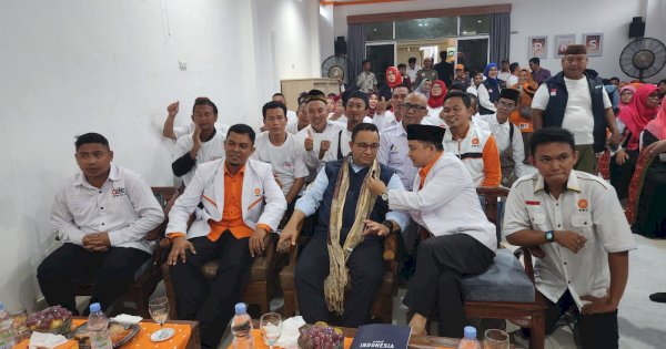 Anies Minta Relawan untuk Jaga Kesolidan dan Berkolaborasi dengan Parpol Pengusung
