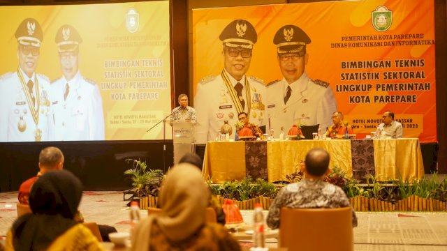 Buka Bimtek Statistik, Taufan Pawe Sebut Pengambilan Keputusan Sektoral Harus Melalui Data