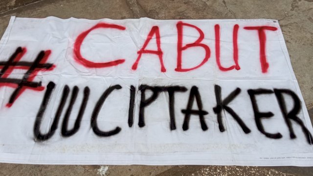 BREAKING News..!&nbsp; Pengunjung Alun-Alun Kota Magelang Ramai Jelang Aksi Demo Hari Buruh