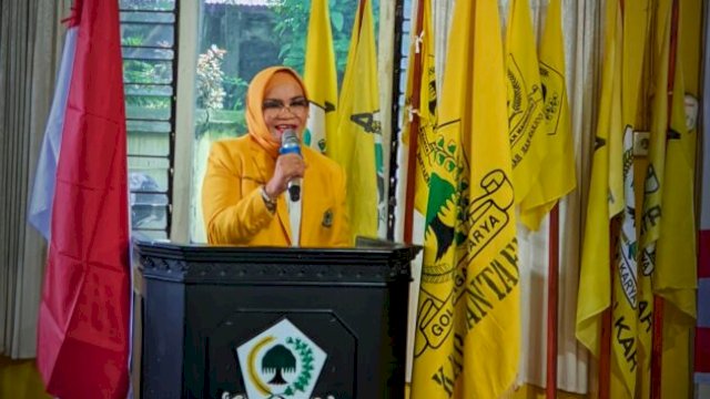 Ir.Hj.Liestiaty Fachruddin Nurdin Abdullah terpilih secara aklamasi sebagai Ketua Golkar Bantaeng menggantikan Meyrza Farid Arman. Foto: harian.news 