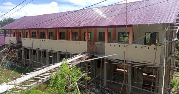 Dikerja Dari Tahun Lalu, Proyek SMPN Sesenapadang Tak Kunjung Selesai