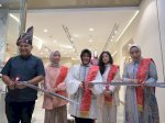 Indira Yusuf Ismail Dorong Kreativitas UMKM Fashion Lokal Lewat Peresmian Butik di TSM Makassar