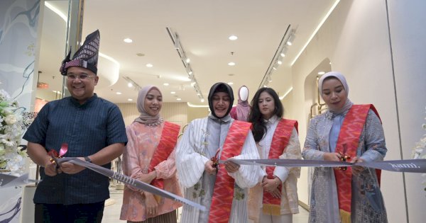 Indira Yusuf Ismail Dorong Kreativitas UMKM Fashion Lokal Lewat Peresmian Butik di TSM Makassar