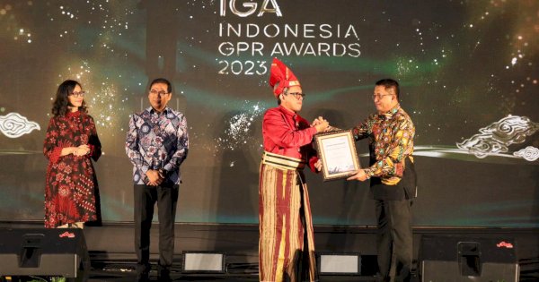 IGA 2023, Danny Pomanto Raih Penghargaan Kategori Wali Kota Terpopuler se-Indonesia