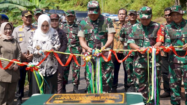 Pangdam IV/Diponegoro : “Keberhasilan TMMD Bukti Kebersamaan TNI – Rakyat”&nbsp;