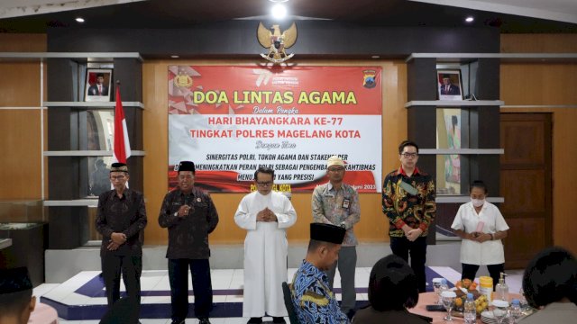 Doa Lintas Agama Warnai Kegiatan HUT ke-77 Bhayangkara di Polres Magelang Kota