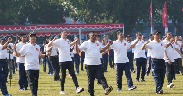 Seribuan TNI, Polri Ikuti Olahraga Bersama Tiga Pilar