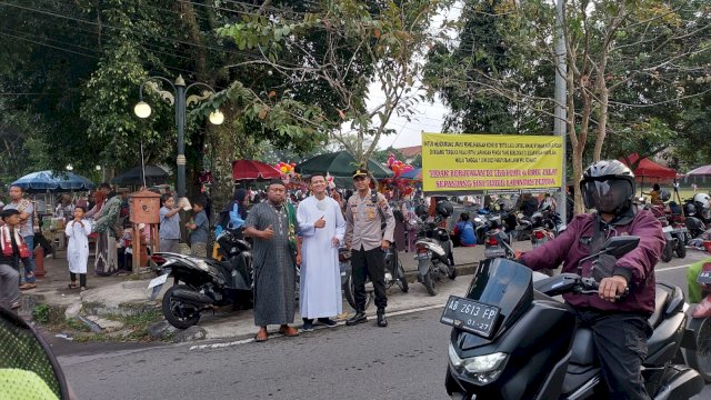 Simbol Toleransi, Romo Gereja Santo Antonius Ikut Pengamanan Shalat Idul Adha