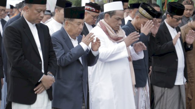 Bukan di Sulsel, JK Shalat Ied di Kantor Walikota Jakarta Selatan