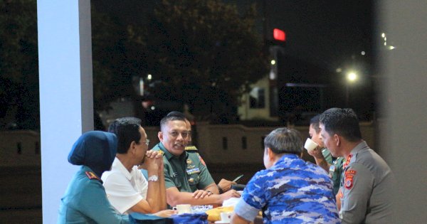 Kasrem 072/Pamungkas Antar Presiden RI ke Bandara Adisutjipto