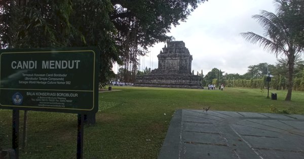 Perayaan Waisak Usai, Pengunjung Candi Mendut Masih Ramai