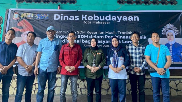 Bidang Penerapan Budaya dan Kesenian Dinas Kebudayaan (Disbud) Kota Makassar menggelar kegiatan Pembinaan SDM Kesenian Musik Tradisional yang dilaksanakan di Lorong Wisata (Longwis) Koge/27 B Jalan Batu Putih, Jumat (16/06).