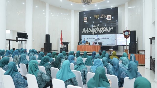 TP PKK Kota Makassar melalui Pokja III menggelar Sosialisasi Tentang Pangan Lokal di Baruga Anging Mamiri, Selasa (13/06).