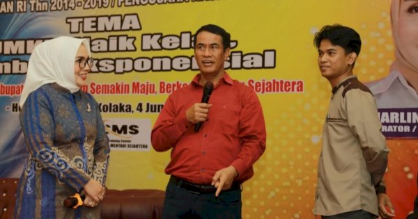 Kepedulian Amran Sulaiman, Bantua Mahasiswa Yatim Piatu yang Berprestasi