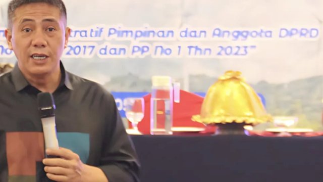 Ketua LPP PKB Sulsel, Dr. Syamsu Rizal MI atau Deng Ical, saat memberikan materi di Bimtek, Rabu (7/6). Ist