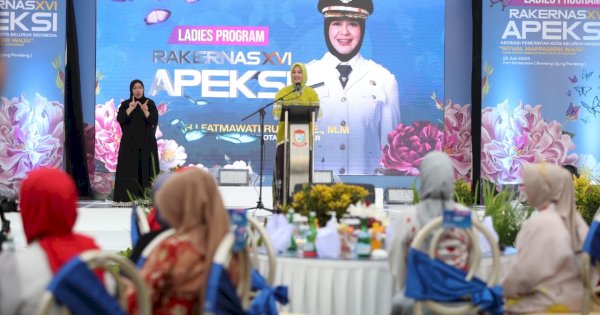 Fatmawati Rusdi Kenalkan Lorong Wisata Hingga Makassar Kota Makan Enak di Ladies Program Rakernas APEKSI XVI