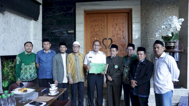 PD Muhammadiyah Kota Makassar usai beraudiensi dan bersilaturahmi dengan Wali Kota Makassar Moh Ramdhan Pomanto di kediaman wali kota, Jl Amirullah, Rabu, (5/07/2023).