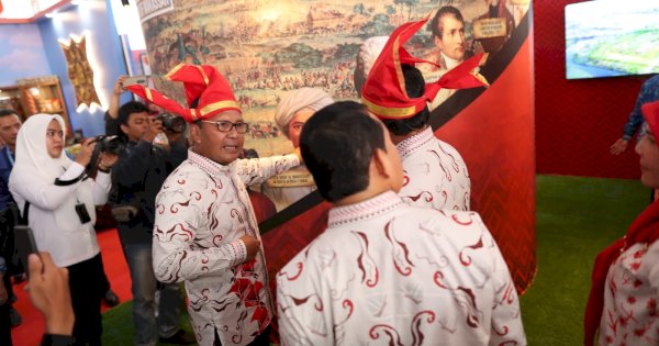 Kota Makassar Pamerkan Booth Dengan Konsep Lorong Wisata di ICE 2023