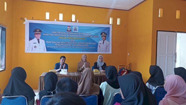 Dinas Pemberdayaan Perempuan dan Perlindungan Anak (DP3A) Kota Makassar memotivasi puluhan anak-anak Lorong Wisata di Kelurahan Tabaringan, Kecamatan Ujung Tanah, Selasa (16/5/2023).