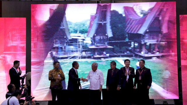 Menteri Pekerjaan Umum dan Perumahan Rakyat (PUPR) Republik Indonesia, Basuki Hadimuljono hadir secara khusus di Kota Makassar untuk menghadiri ASEAN Architect Congress (AAC) atau Kongres Arsitek se-ASEAN ke-4, Kamis (27/07/2023).