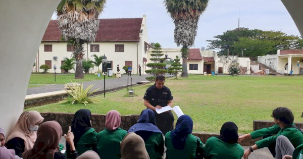 Mahasiswa KPI UIN Alauddin Jajal Destinasi Wisata Makassar, Belajar Menulis Hingga Buat Berita