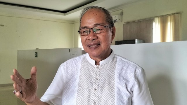 Plt Dekan Fakultas Ilmu Sosial, Ekonomi dan Humaniora (Fiseh), Dr. Ibrahim Saman