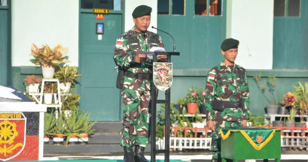 Prajurit Yonarmed 11 Kostrad Gelar Upacara Bendera