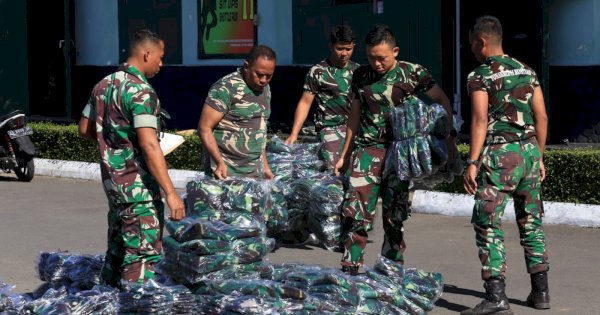 Jaga Perbatasan RI – Malaysia, Personel Yonarmed 11 Kostrad Terima Kaporlap