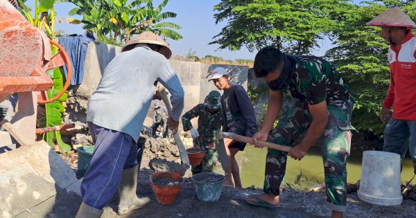 Ratusan TNI Kodim 0717/Grobogan Kompak Atasi Kesulitan Rakyat