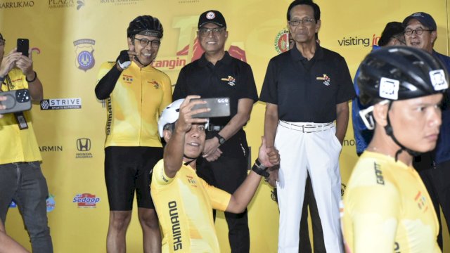 Gubernur DIY dan Danrem 072/Pamungkas Hadiri Tour de Ambarrukmo 2023&nbsp;