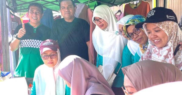 Ratusan Pengunjung CFD Boulevard Nikmati Layanan Pemeriksaan Kesehatan UIM