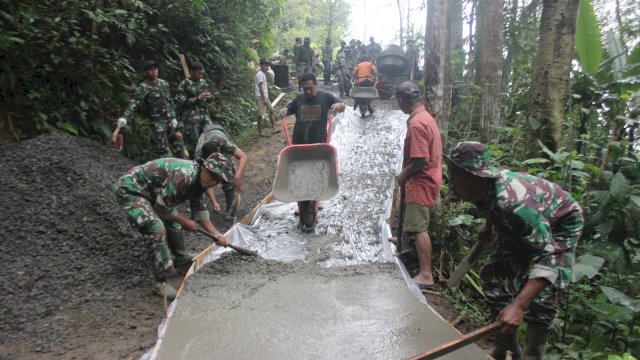 Capaian Pengerjaan Fisik TMMD Reguler 117 di Desa Ngargosari Kulonprogo 50 Persen