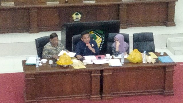 Pembahasan SILPA Rp 325 Milyar APBD Pemkab Gowa di DPRD Berjalan Alot