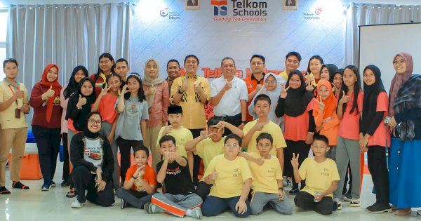 Siswa SMK Telkom Antusias Ikuti Donor Darah PMI Makassar
