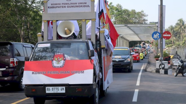 KPU Magelang Gelar Kirab Pemilu 2024, Ratusan TNI dan Polisi Diterjunkan