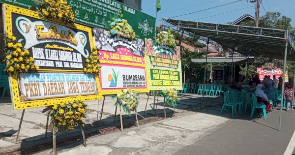 IBI Cabang Magelang Berduka, Rumah Ketua IBI Penuh Karangan Bunga