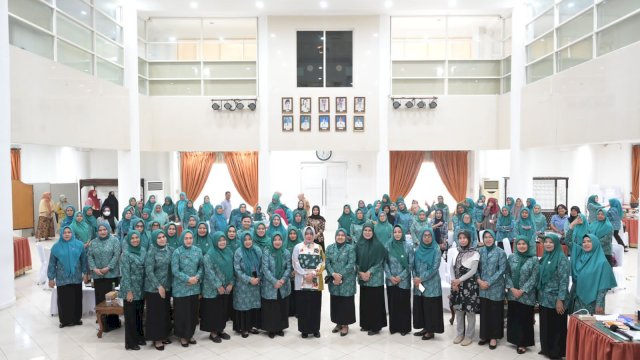 Ketua TP PKK Kota Makassar Promosikan Kesadaran Lingkungan Lewat Pelatihan Pemanfaatan Limbah Sandang