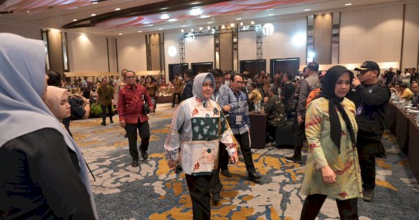 Tegaskan Keterlibatan Perempuan dalam Sektor Bisnis, Indira Yusuf Ismail Hadiri Makassar Investment Forum 2023