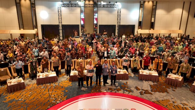 Makassar Investment Forum (MIF) Rakernas APEKSI XVI di Claro Hotel, Jumat, (14/07/2023).